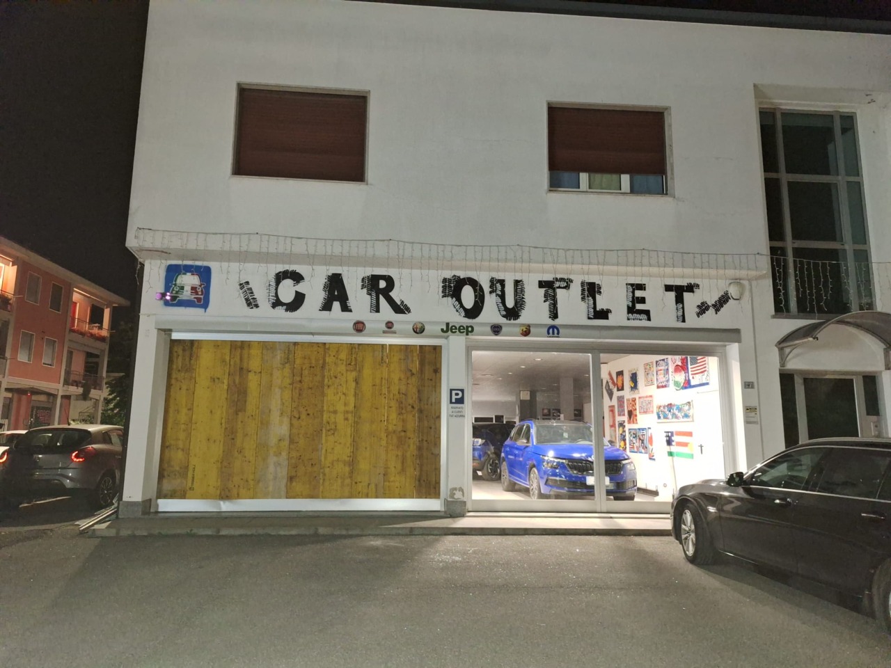 Spaccata alla “Bresciani Automobili Urgnano Srl”, ladro ruba bici elettriche e sperona i carabinieri
