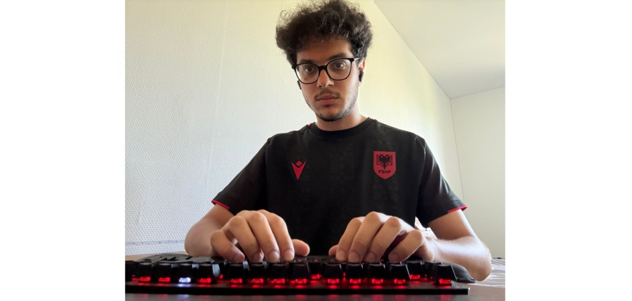 Andrea Akhlaghi Farsi ancora sul tetto del mondo