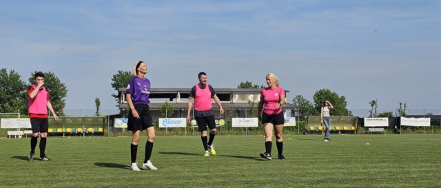 Calcio senza corsa ma con tanta passione: il walking football della “FOCS” attira sempre più persone
