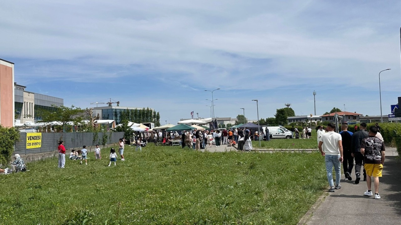 Mercato non autorizzato ad Antegnate, interviene il sindaco: “Privo dei necessari titoli abilitativi”