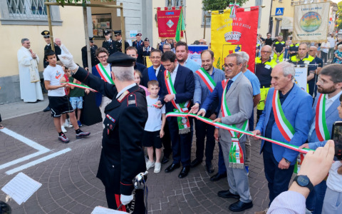 Inaugurata la riqualificazione di via Roma con i bambini e la Fanfara dei carabinieri
