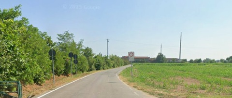 Cantieri e scorciatoie vietate: a Romano cresce l’allarme su via Cucchi, la strada dei pedoni invasa dalle auto