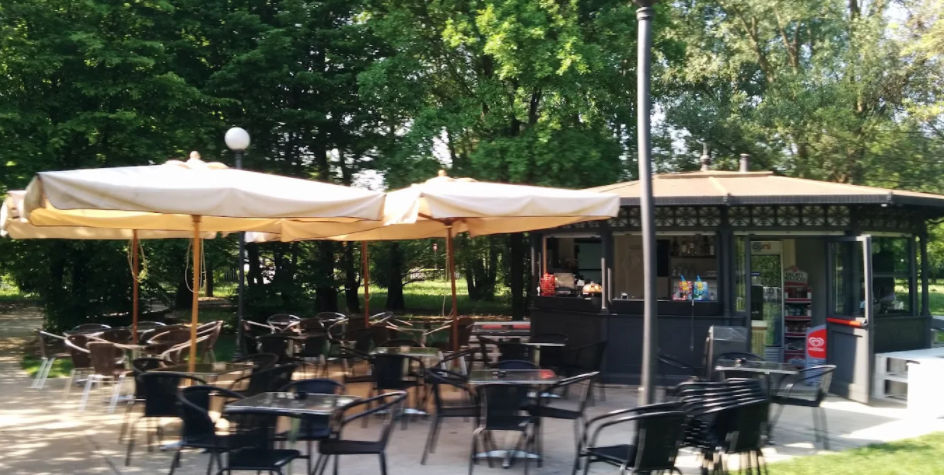 Il chiosco riapre, si chiude una stagione di polemiche: il “Giardino di Bariano” torna a vivere