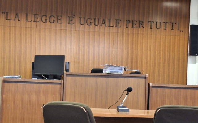 L’agente di viaggi incubo dei vacanzieri della Bassa finisce a processo