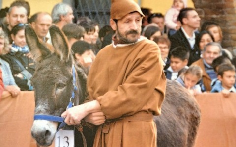 Addio allo storico fantino del “Palio dei Cantù” Giacomo Moioli