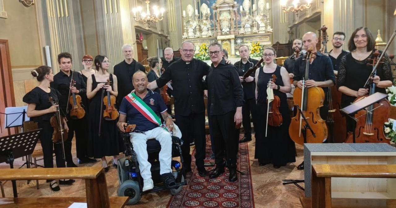 Barbata in festa per i 40 anni di sacerdozio del parroco don Angelo