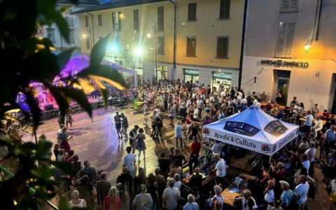 Vintage Roots Festival, che spettacolo! Treviglio bollente: è la febbre del ballo