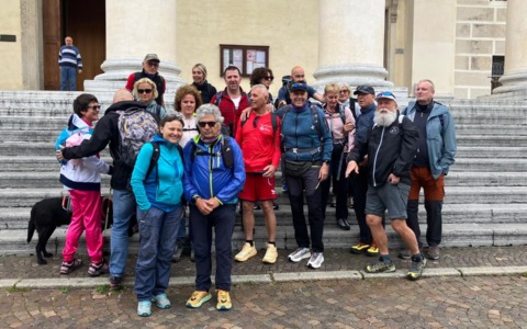 Disabilincorsa, non vedenti e accompagnatori in cammino lungo la via Postumia