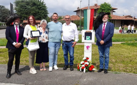 Donato un defibrillatore in memoria del bersagliere Enrico Zini