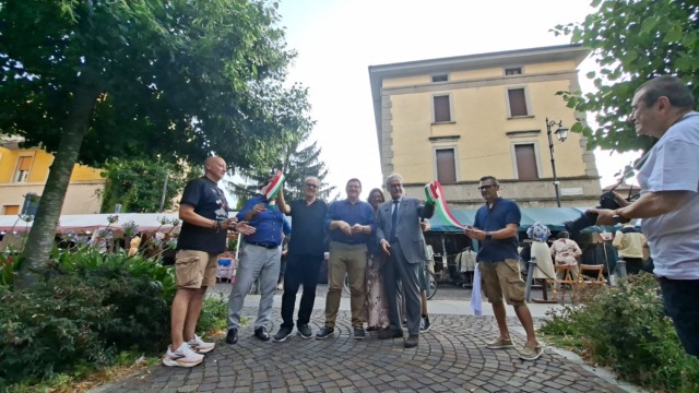 Il Vintage Roots Festival risveglia Treviglio, taglio del nastro per la 13esima edizione: ora si balla!