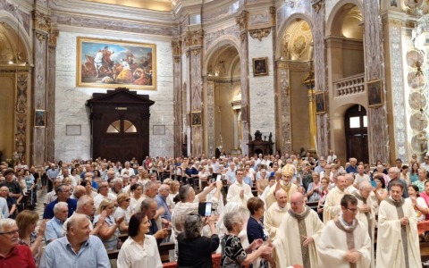 Il cardinal Pizzaballa torna dopo due anni e invita tutti a “perdere per amore dell’altro”