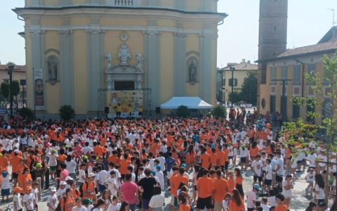 “Sport Giovane”, la carica dei 2500 invade il paese tra musica e giochi
