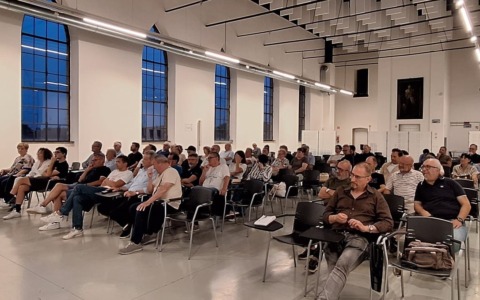 Incontro Amministrazione-associazioni: il centro sportivo scalda gli animi