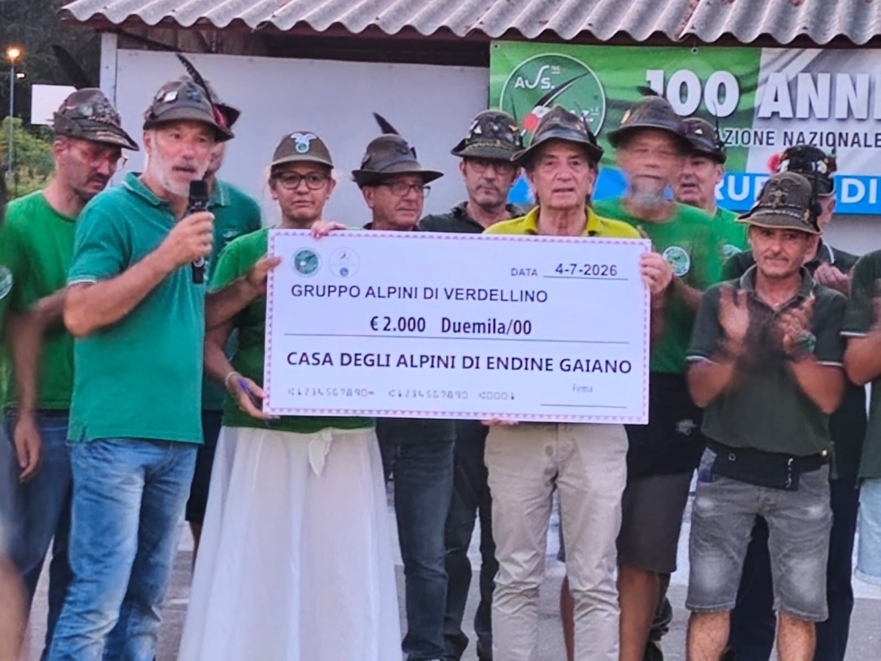 Dalle Penne nere di Verdellino duemila euro per sostenere la “Casa degli Alpini” di Endine