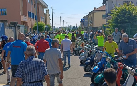 Morengo, la Vespa fa ancora centro: la terza edizione di “Pranzo in Vespa” è un successo