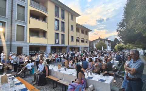 Macelleria Dossi, cinquant’anni di storia: Calcinate celebra una famiglia e il suo paese