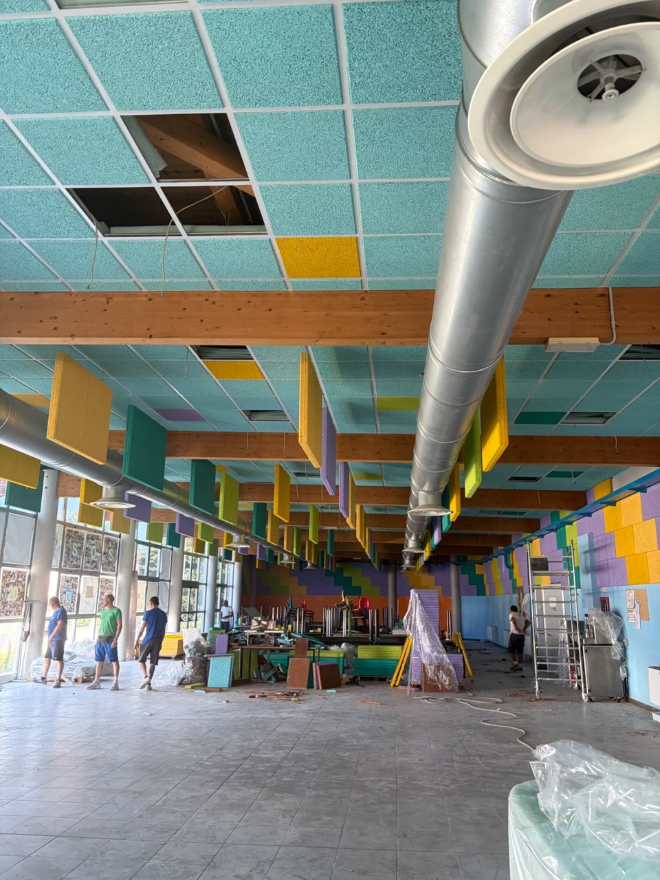 Mensa scolastica e impianti sportivi, lavori al rush finale