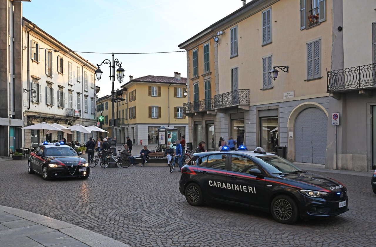 Carabinieri in campo anche a Ferragosto: in 20 giorni tre arresti, otto denunce e sequestri di droga e armi