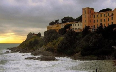 Ex Colonia di Varazze, la lapide che celebra Giuseppe Grossi è tornata a casa