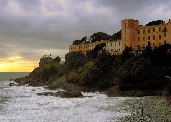 Ex Colonia di Varazze, la lapide che celebra Giuseppe Grossi è tornata a casa