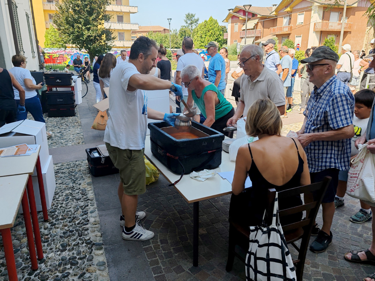 Immancabile il rito di pane e ceci per il patrono San Lorenzo