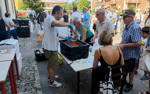 Immancabile il rito di pane e ceci per il patrono San Lorenzo