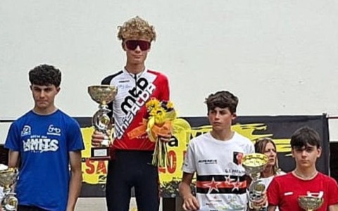 Il colognese Nicolò Orisio beffa il gruppo e trionfa tra gli Esordienti a San Paolo d’Argon