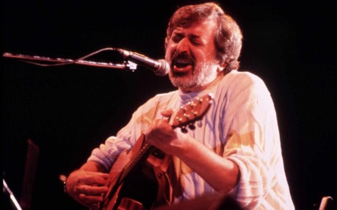 Addio a Francesco Guccini: i due concerti a Treviglio (e quando scherzò sul bergamasco lingua “ufficiale”)