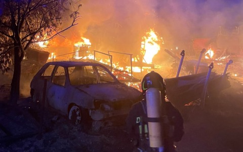 Incendio nella notte a Martinengo, a fuoco un terreno di sterpaglie