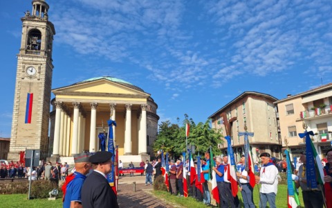 Fanti in festa per il 50esimo di fondazione della sezione e il 12esimo raduno provinciale