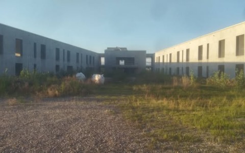FdI attacca: “Rsa abbandonata, che si fa per impedire il degrado?”
