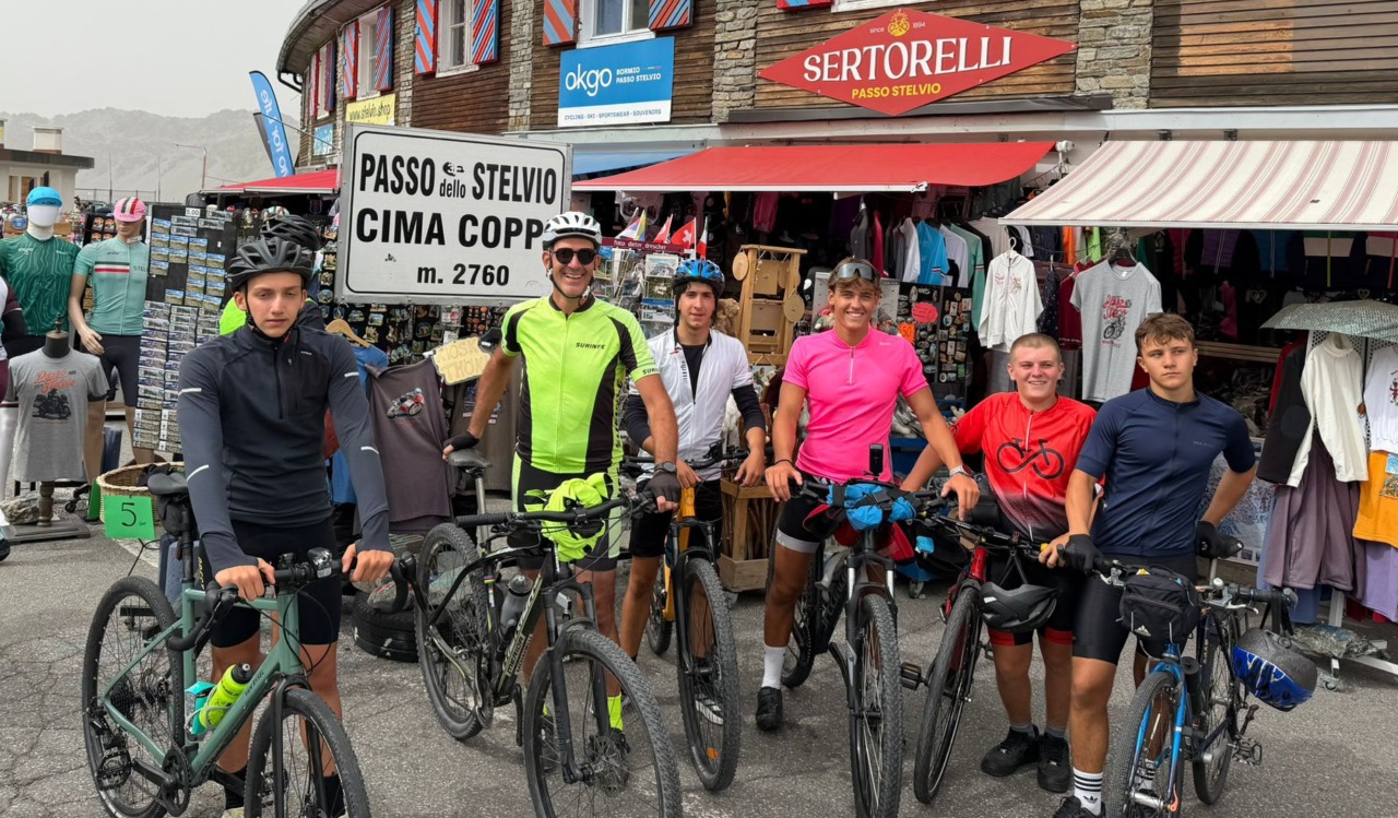 Allo Stelvio in bici (e ritorno) alla ruota di don Matteo