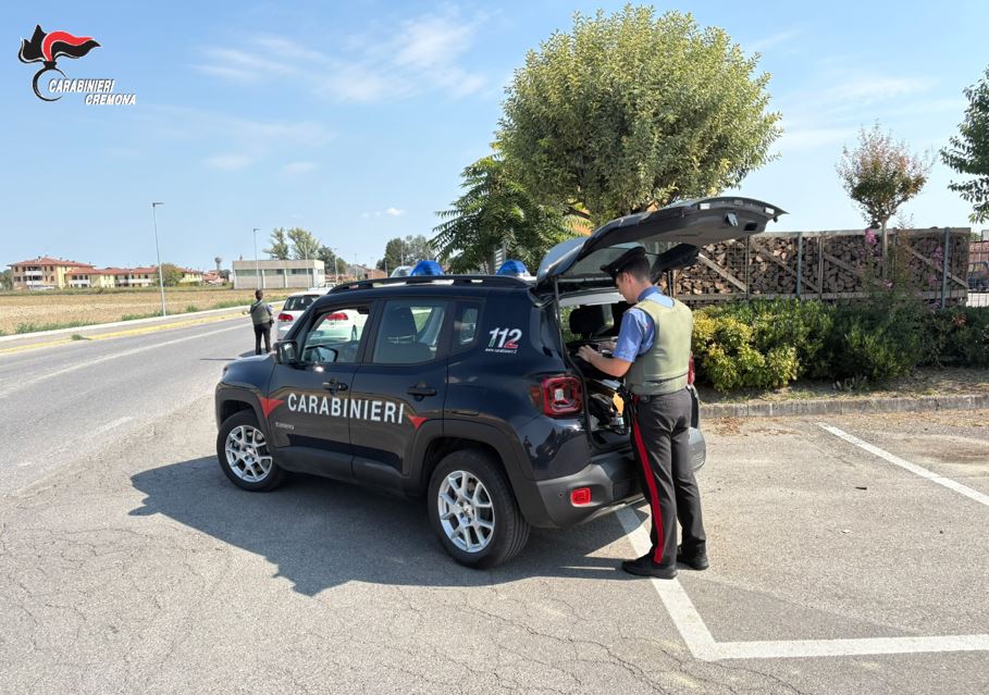 Fermati due volte in pochi giorni, nel bagagliaio avevano 200 kg di rame