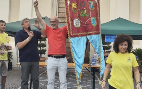 Un tuffo nel Medioevo con il “Palio di Tarantasio”: vince Casirate