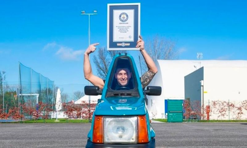La “Panda più stretta del mondo” di Marazzi è da Guinnes World Record