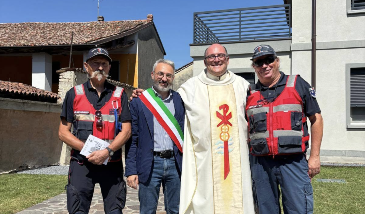 La comunità saluta don Emanuele dopo nove anni: “Grazie per il cammino fatto insieme”