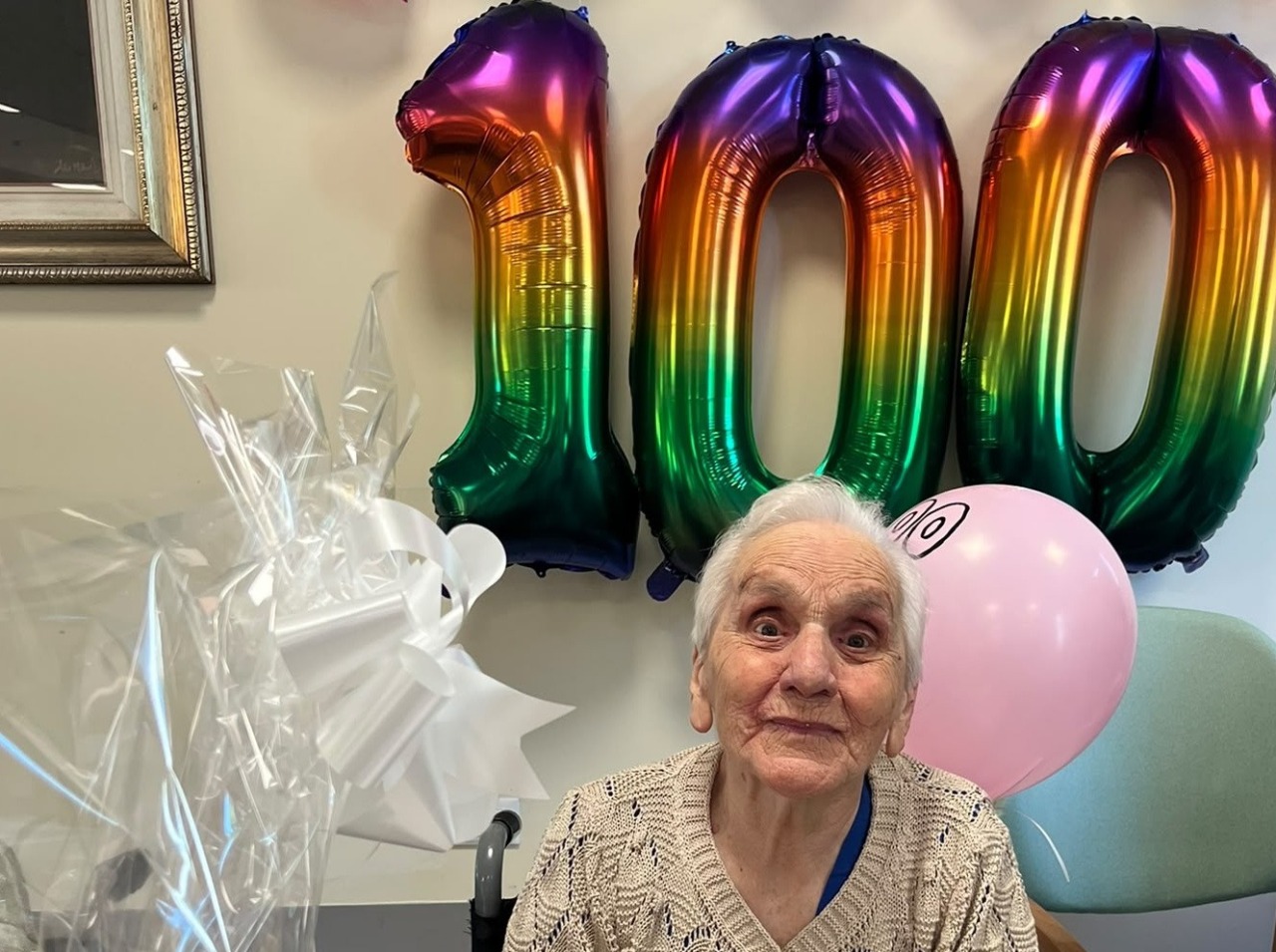 Nonna Ester spegne 100 candeline, tanti auguri!
