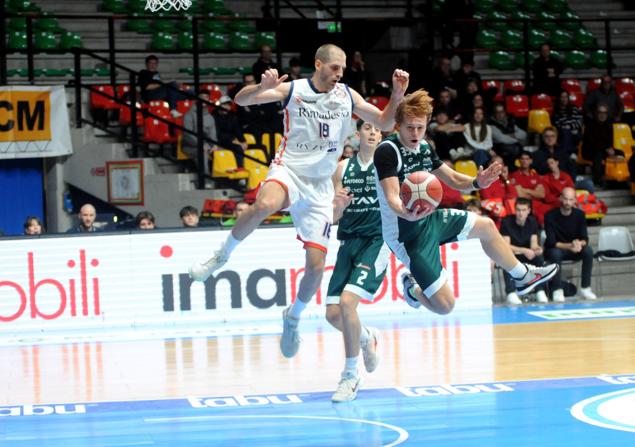 La Tav Treviglio Brianza sbanca il PalaFitLine di Desio, tutti i click della partita