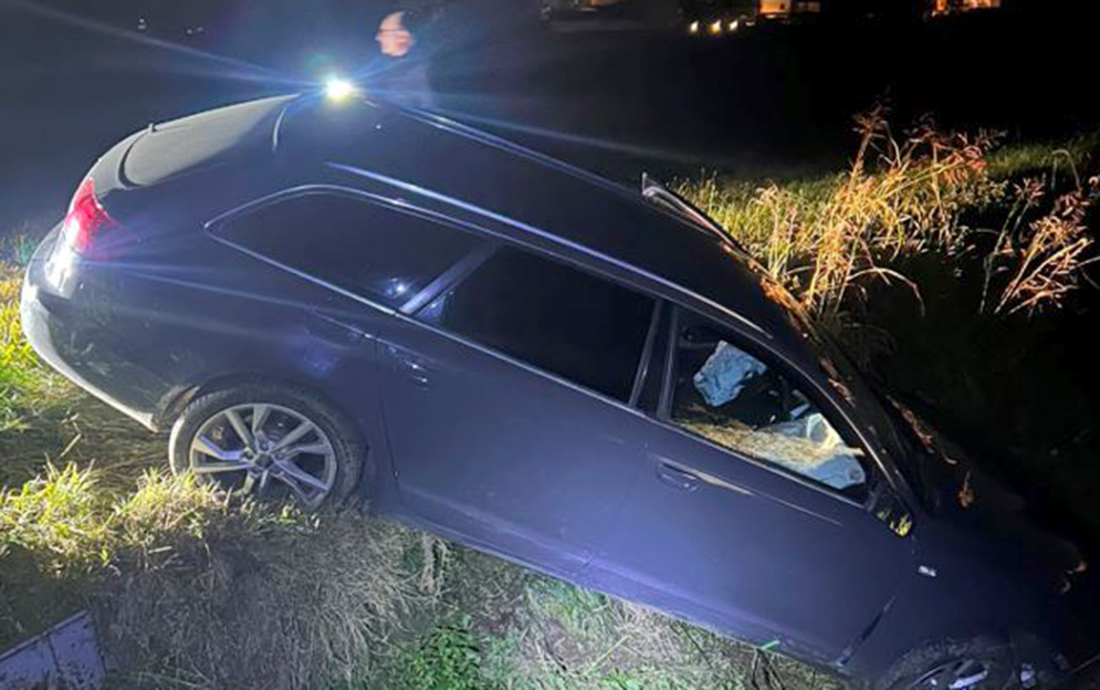 Inseguimento da Crema a Misano: auto finisce fuori strada, in fuga il conducente