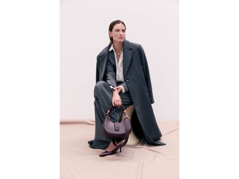 Costruire look invernali pratici e di tendenza con i cappotti donna Calliope