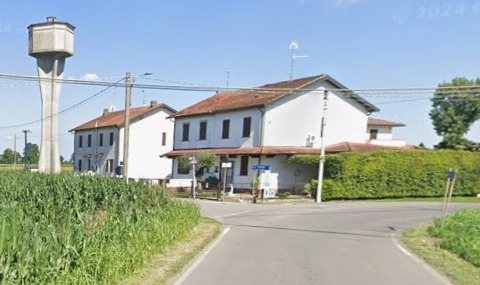 Torre Pallavicina, carro agricolo si spezza e finisce contro una recinzione: danneggiato un tubo del gas