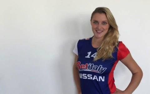 Lutto nella pallavolo, si è spenta a 35 anni la palleggiatrice Stefania Corna