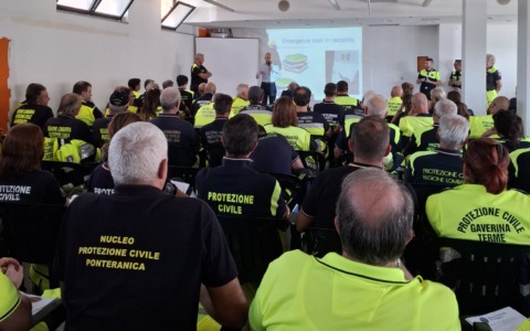 Promosso a pieni voti il debriefing sull’emergenza Monte Saresano: la macchina dei soccorsi supera il test