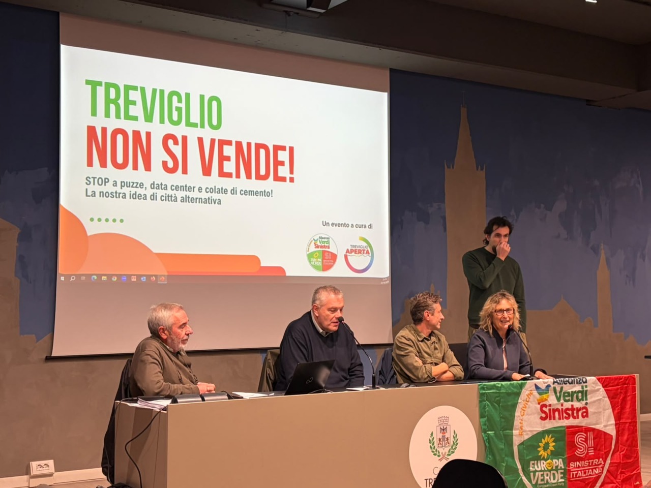 “Stop a puzze, data center e colate di cemento a Treviglio”: ecco l’idea di AVS per la città