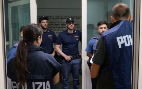 Controlli sull’immigrazione: un immobile “fantasma” e 30 pratiche di ospitalità verso l’archiviazione