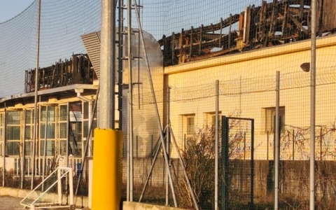 Piscina, dopo l’incendio il Tribunale dichiara il fallimento del gestore